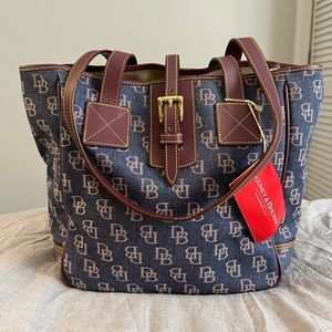 BRAND NEW Dooney & Bourke Handbag
